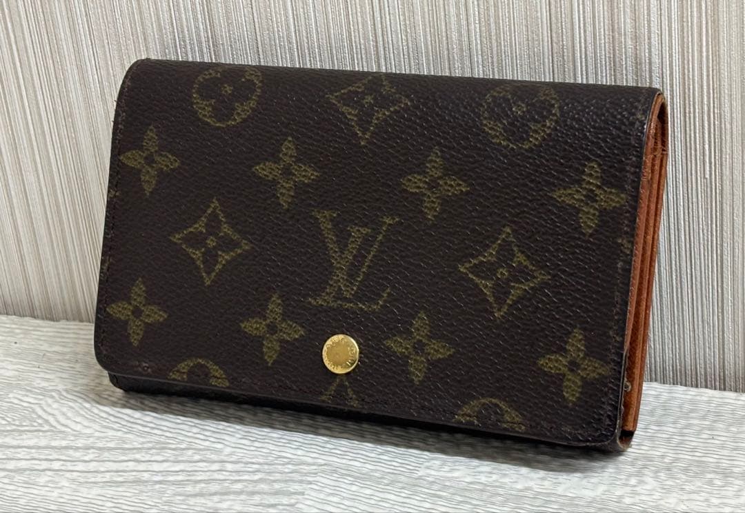 ルイヴィトン 二つ折り財布 モノグラム フランス製LOUIS VUITTON
