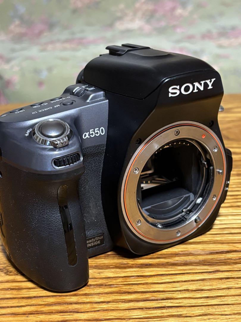 sony ソニー α550 DSLR-A550 ボディのみ バッテリーあり
