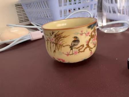 陶器製 鳥と花の茶碗
