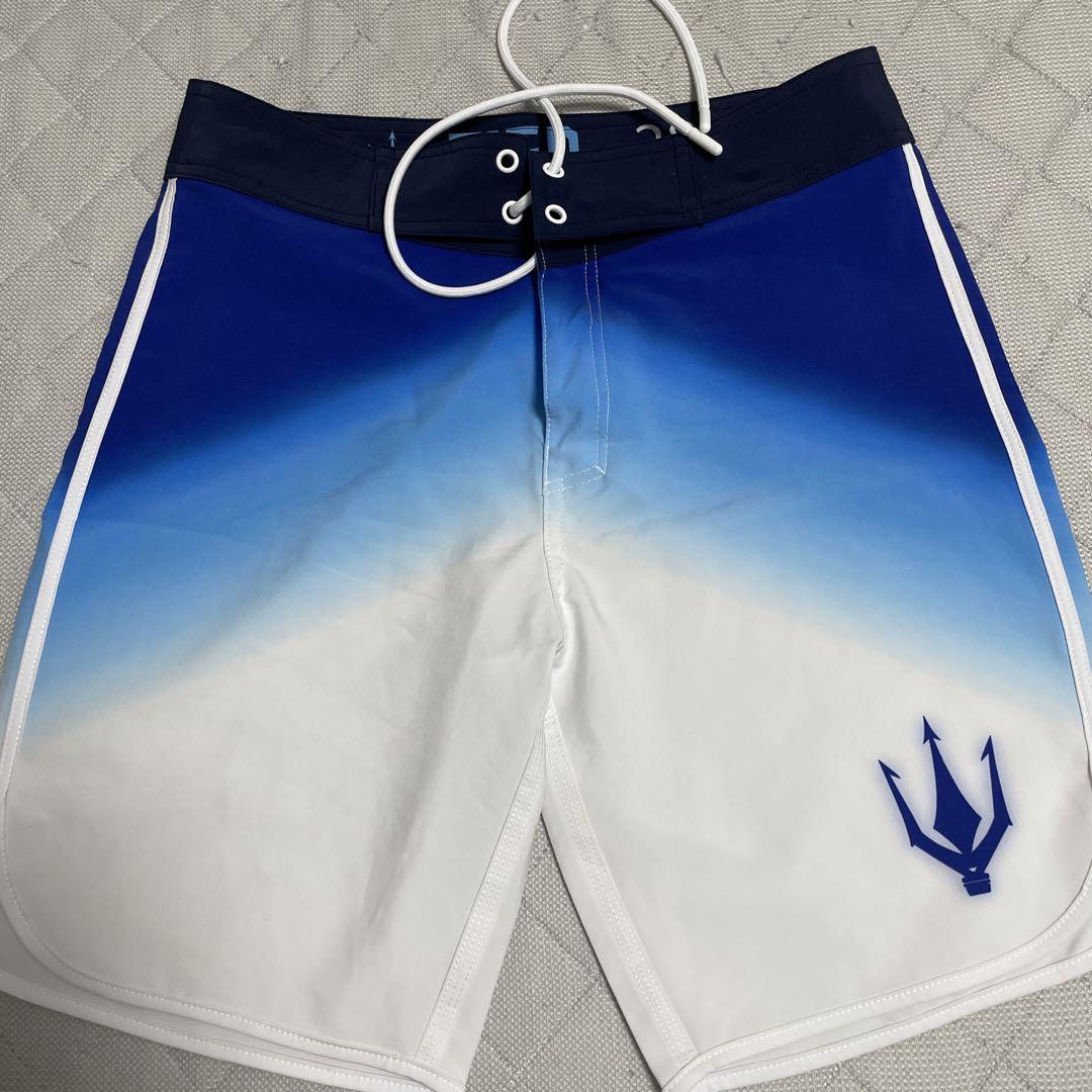 FIED 水着 青から白のグラデーション