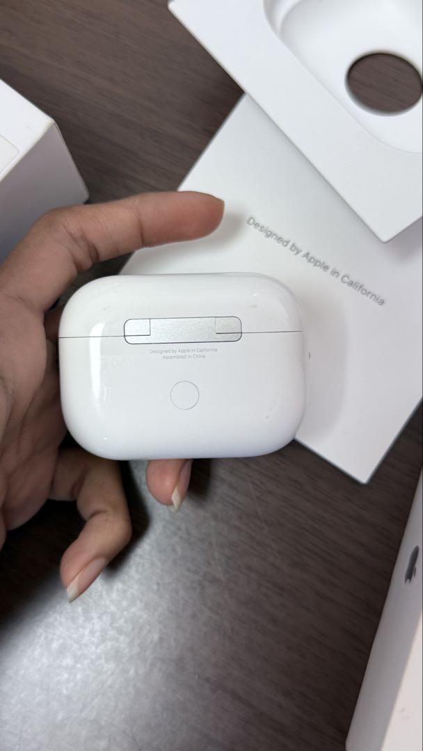 AirPods