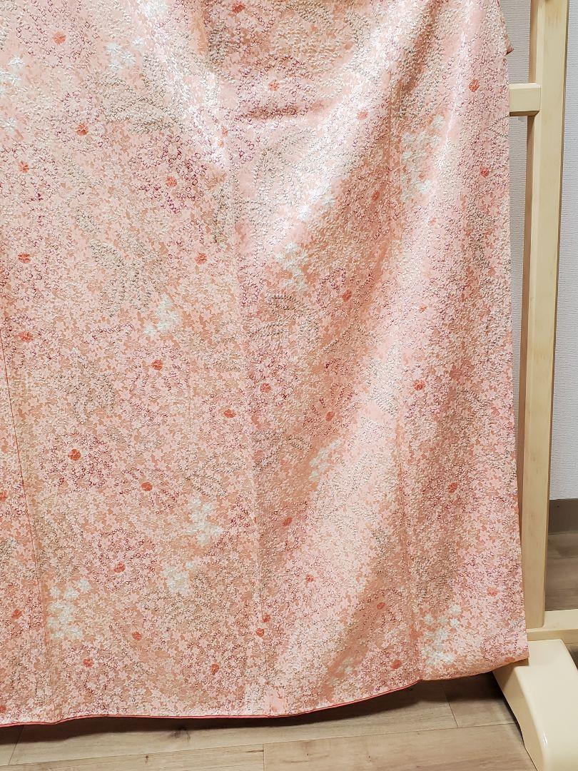 美品 かわいい花模様 薄ピンク色 しぼり細工 袷 正絹 小紋 着物