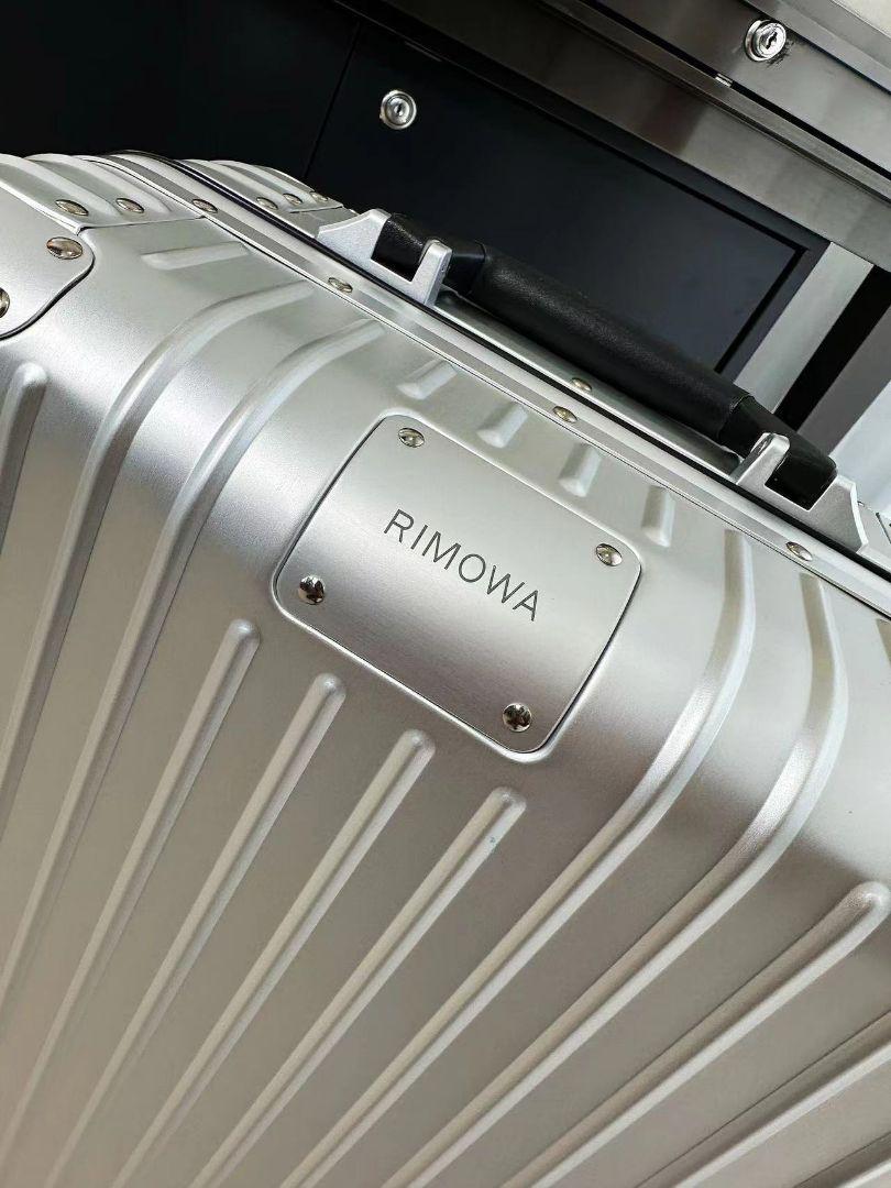 美品 リモワ スーツケース 36L 4輪 機内持ち込み