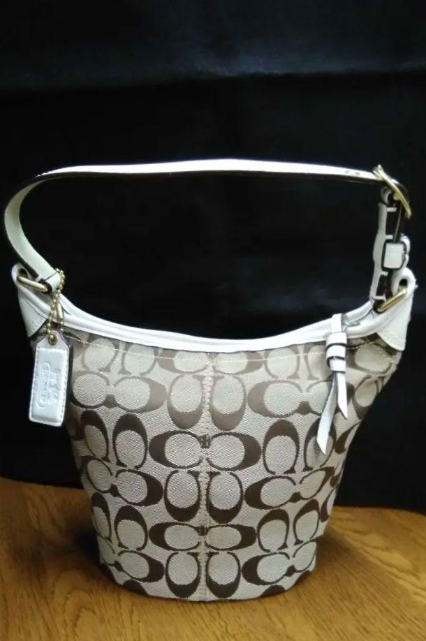 mMa57.COACH ・グネチャー ミニバケツ型 ワンショルダーバック中古美品