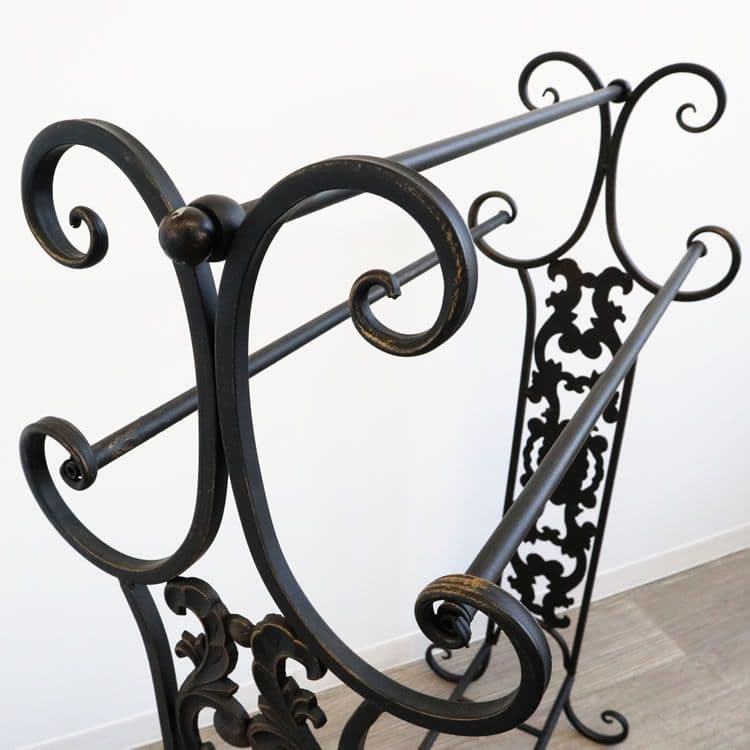 タオルハンガー アンティーク スタンドラック タオル掛け 洗面 収納 バスタオル 輸入家具 アンティーク風のお洒落なアイアンハンガー ハンガースタンド