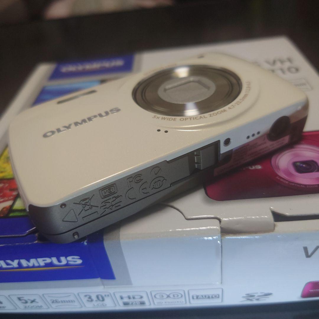 OLYMPUS コンパクトデジタルカメラVH-210 ホワイト 未使用