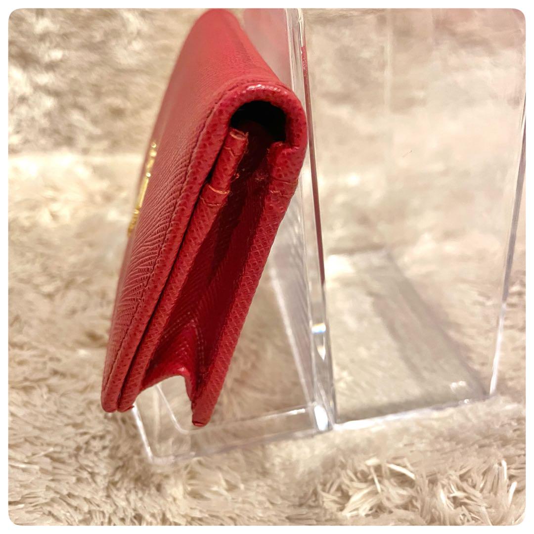 新品未使用✨箱付き　プラダ カードケース　名刺入れ　レッド　PRADA