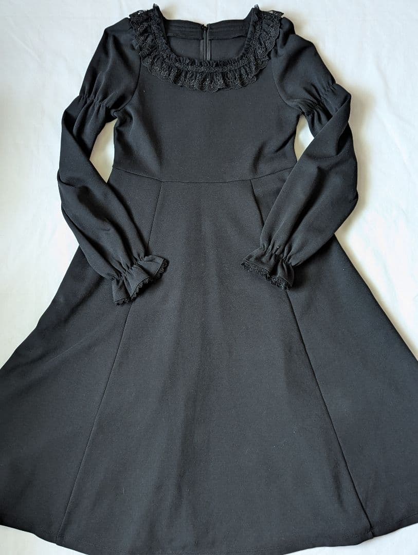 Moi-même-Moitié タイニーローズカトリーヌワンピース