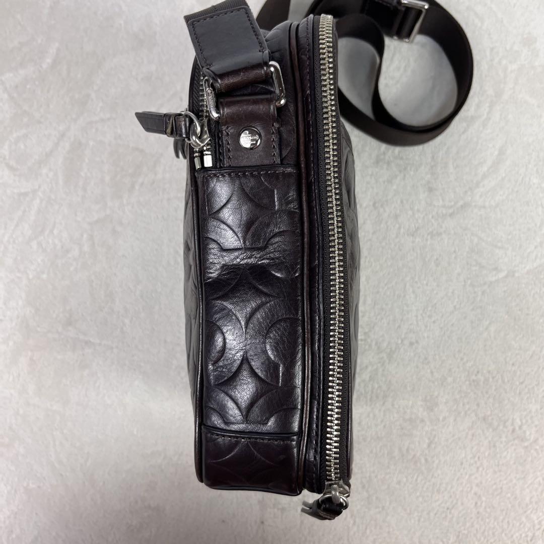 こうじ　良品 COACH ショルダーバッグ オールレザー オプアート 総柄
