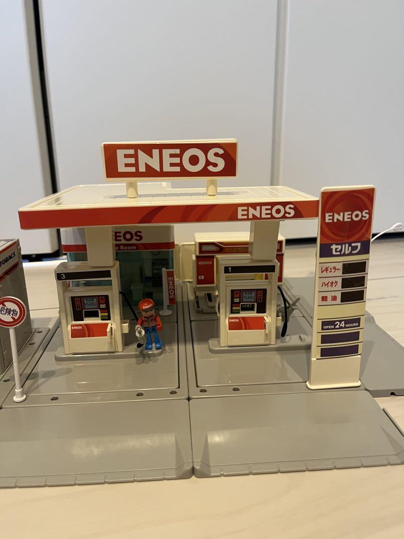 トミカタウン オートバックス ENEOS