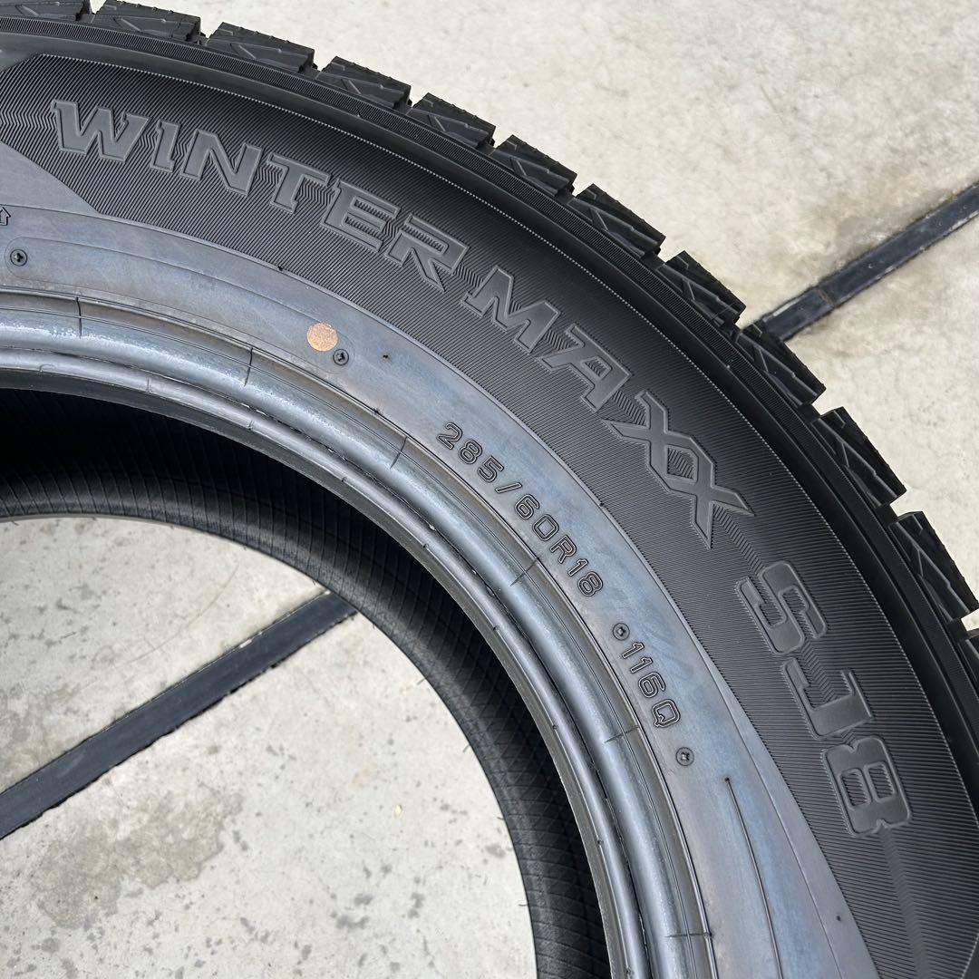 中古スタッドレス新品同様　285/60R18ダンロップ4本セット　ランクルなどに