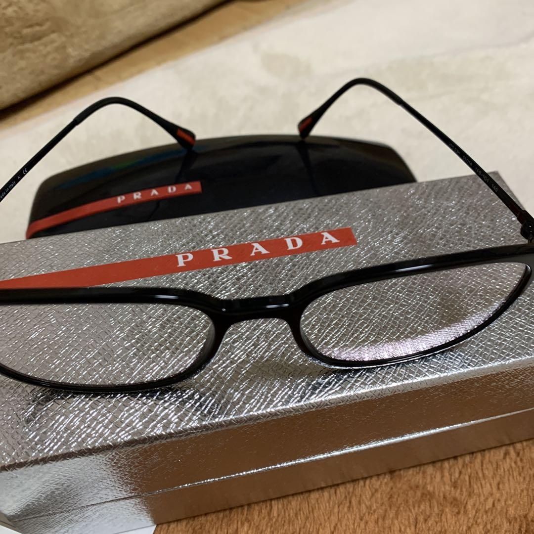 お値下げ可能です。PRADA ブラック メガネ ケース付き