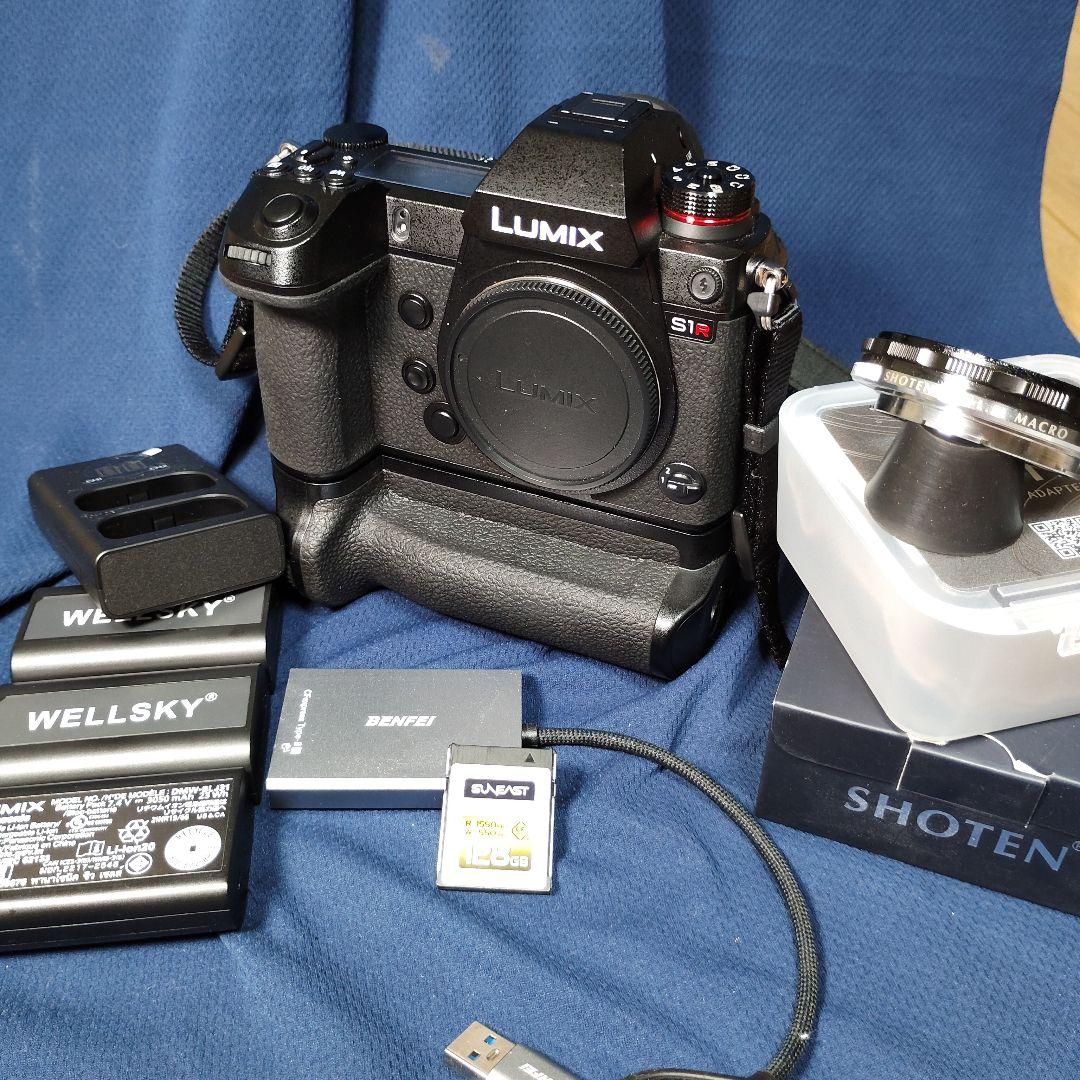 LUMIX S1R バッテリーグリップ DMW-BGS1 付属品多数