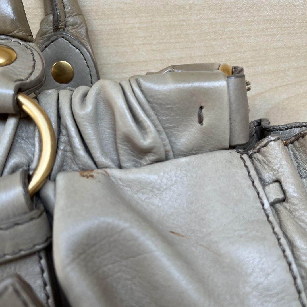 ミュウミュウmiumiu レザーショルダーバッグ 2ウェイ ヴィンテージ グレー