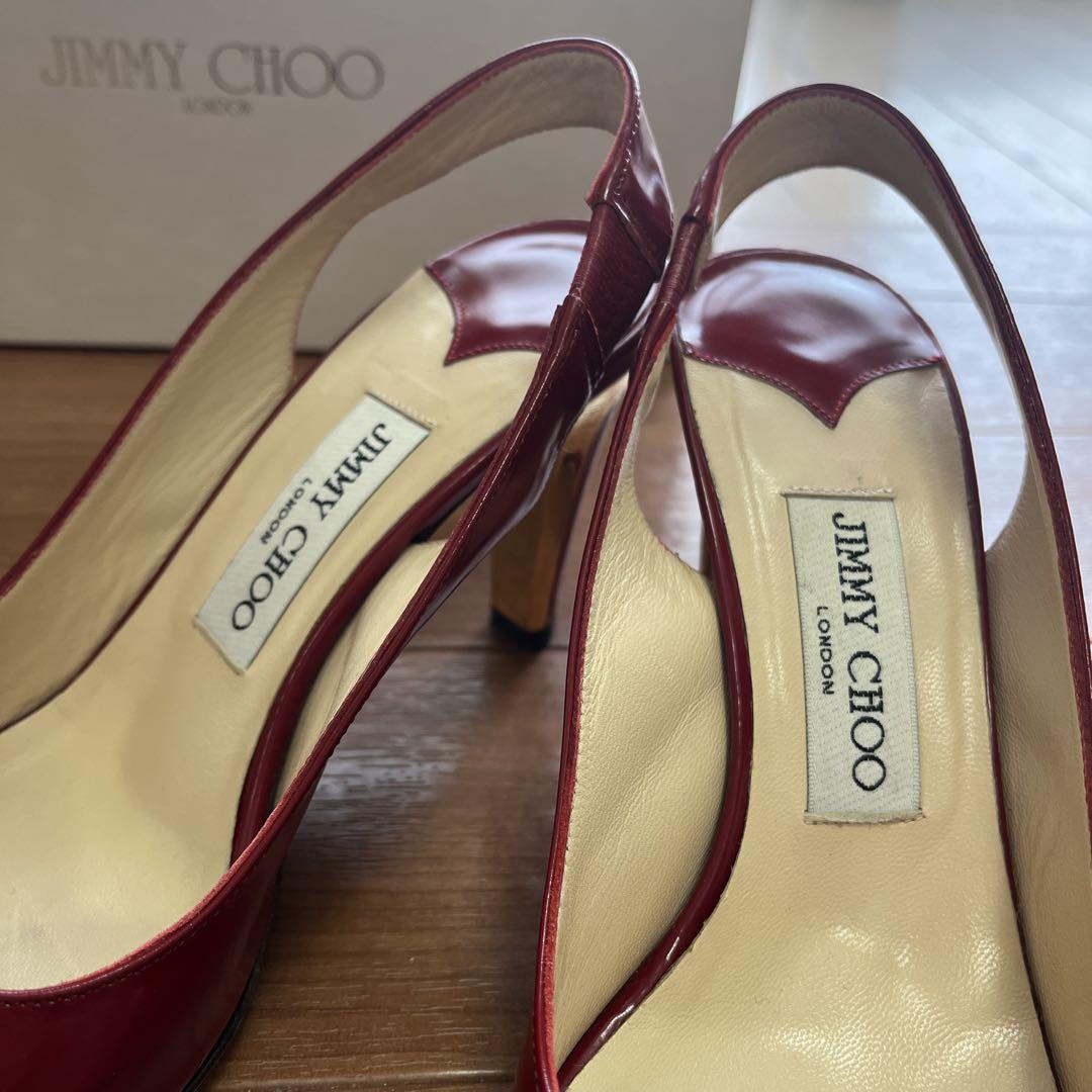 レビュー高評価の商品！ JIMMY メルカリ - レッドパテントサンダル CHOO 靴