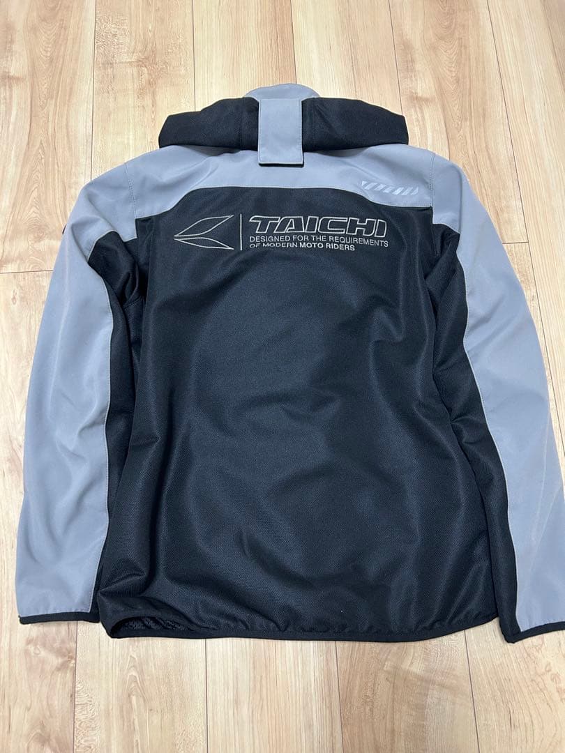 TAICHI フード付きジャケット 黒/グレー安い 通販