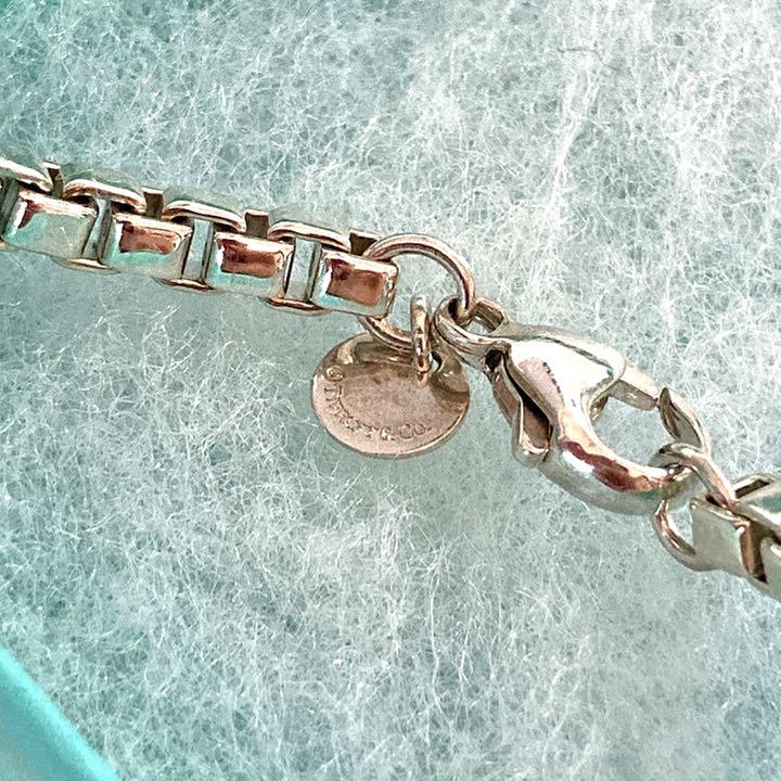 Tiffany ティファニー 箱付き ベネチアンブレス ブレスレット - メルカリ Tiffany ティファニー 箱付き ベネチアンブレス ブレスレット - メルカリ
