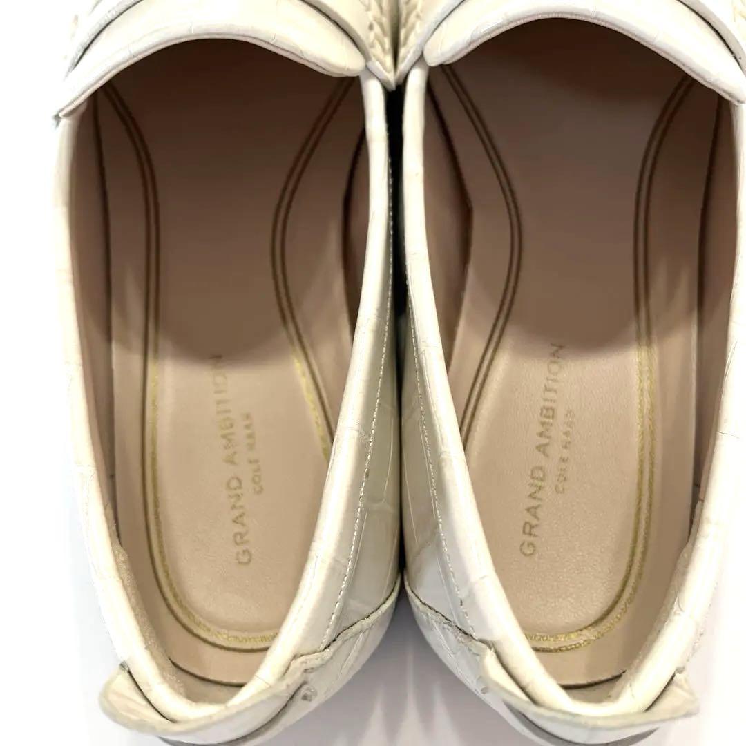コールハーンCOLE HAAN グランドアンビションクロコ型押し 本革ローファー