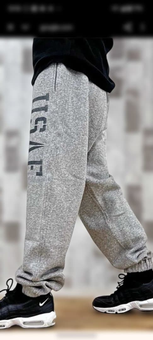 アビレックス　USAFロゴ入りグレーのジョガーパンツ