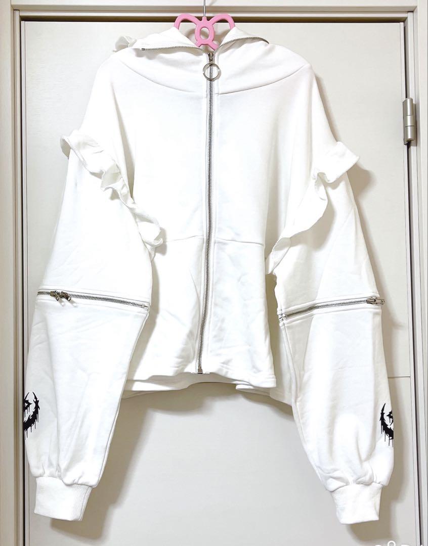 新品タグ付♡KRYCLOTHING♡BABUPK 2・フリルzipパーカー・白