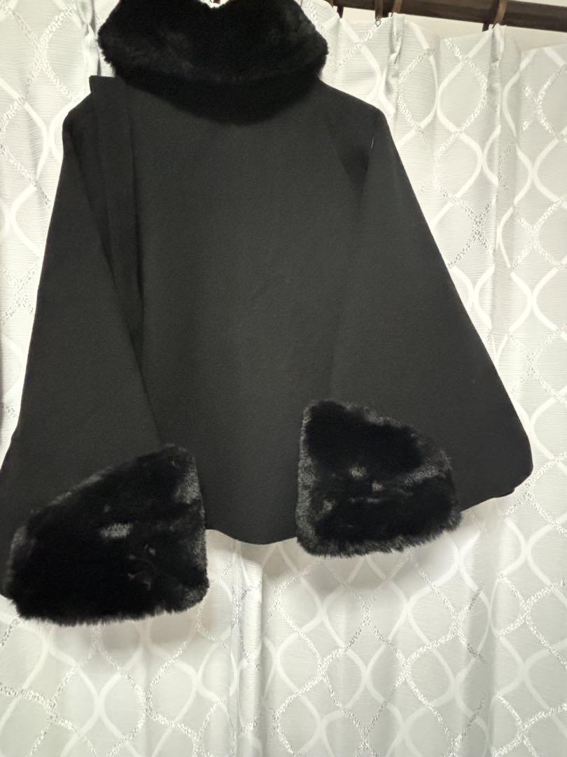 【tocco closet】２ＷＡＹファー＆ベルト付きケープライクコート