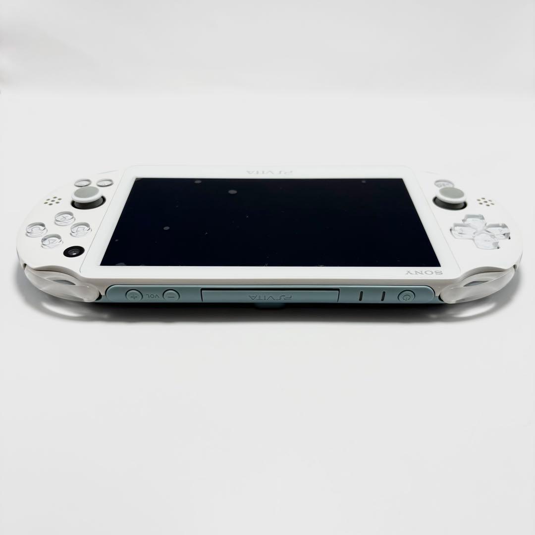 【美品】SONY PS Vita PCH-2000 ホワイト×ライトブルー 【美品】SONY PS Vita PCH-2000 ホワイト×ライトブルー