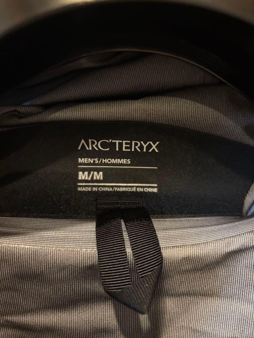 【廃盤】BETA LT JACKET Arc'teryx ブラックサファイア M 【廃盤】BETA LT JACKET Arc'teryx ブラックサファイア M