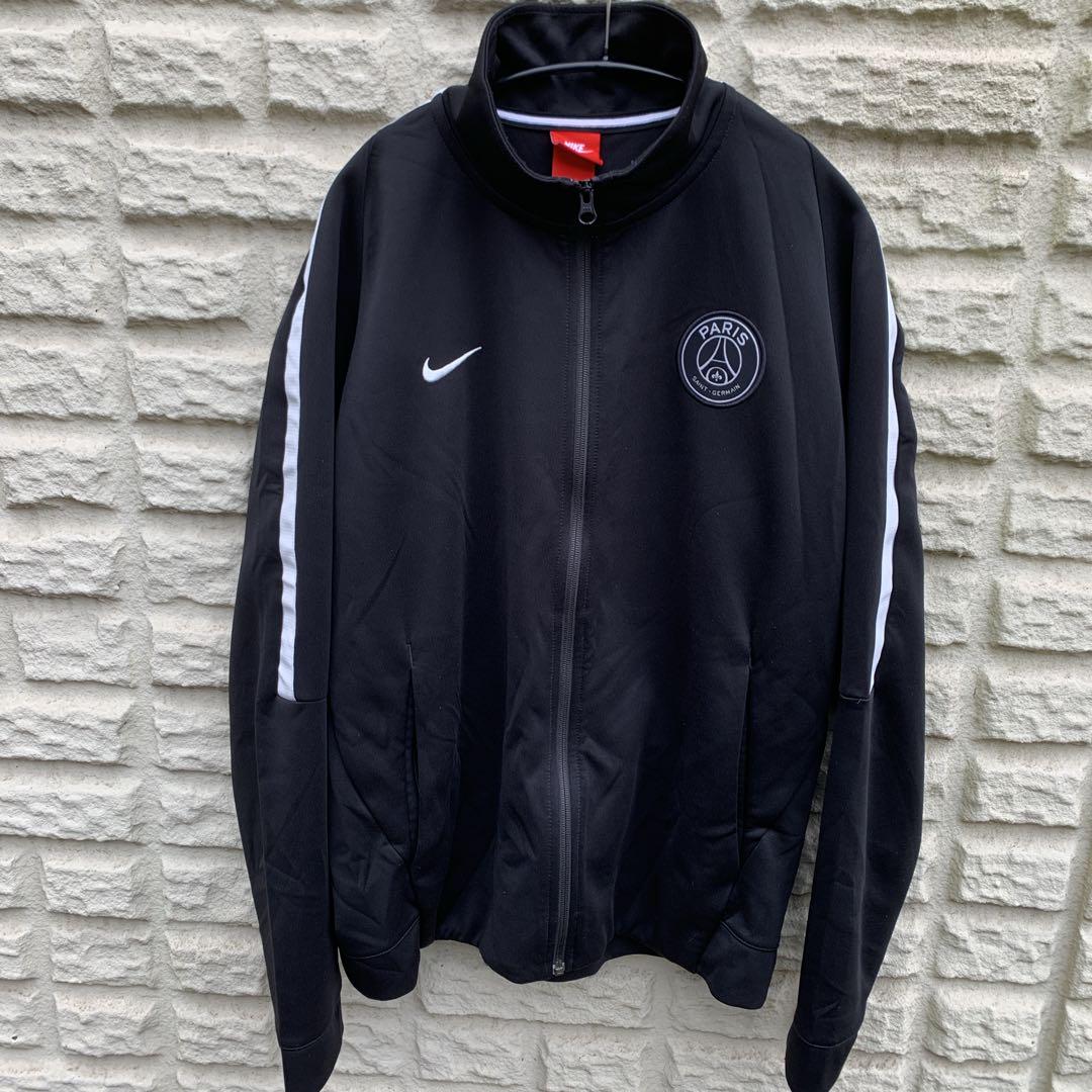 NIKEパリサンジェルマン L 黒