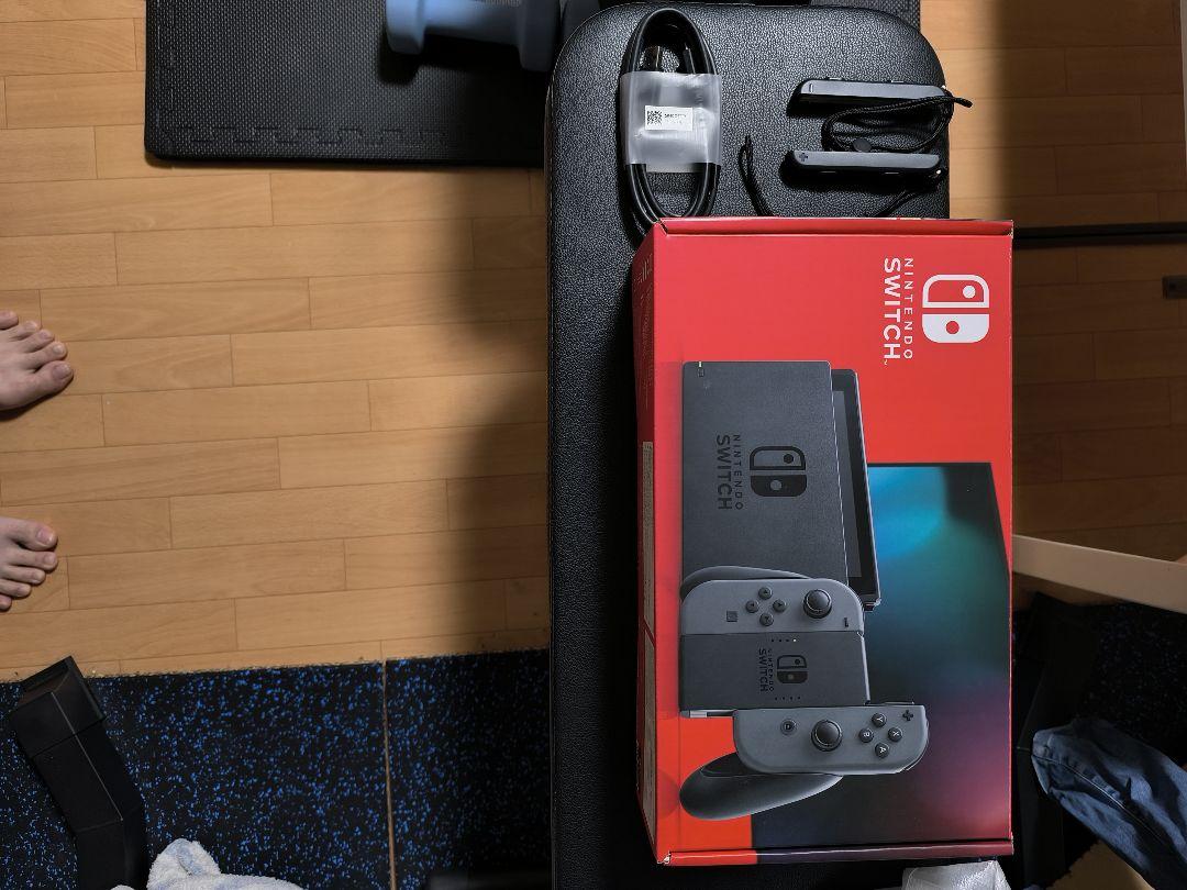 Nintendo Switch 本体 + Pro Controller