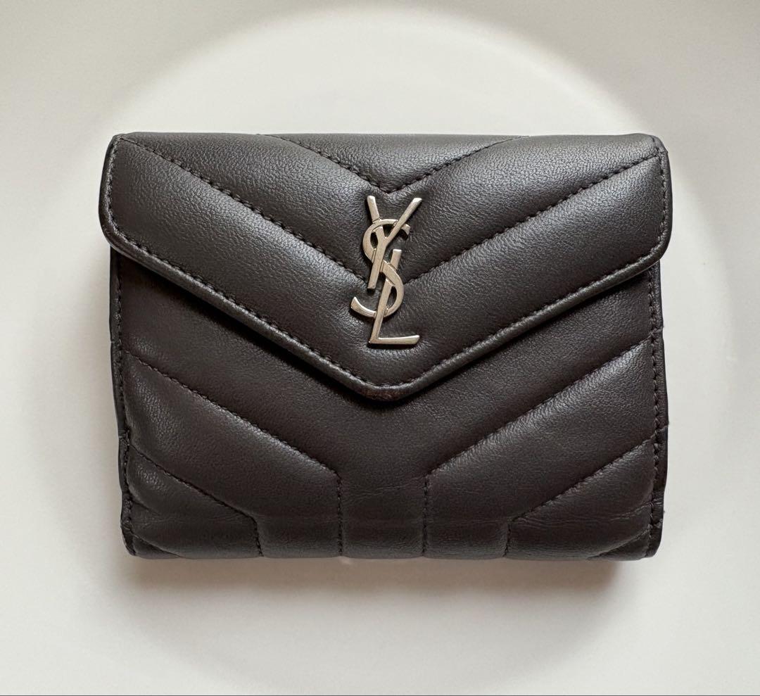 YSL イヴサンローラン　二つ折り財布　グレー