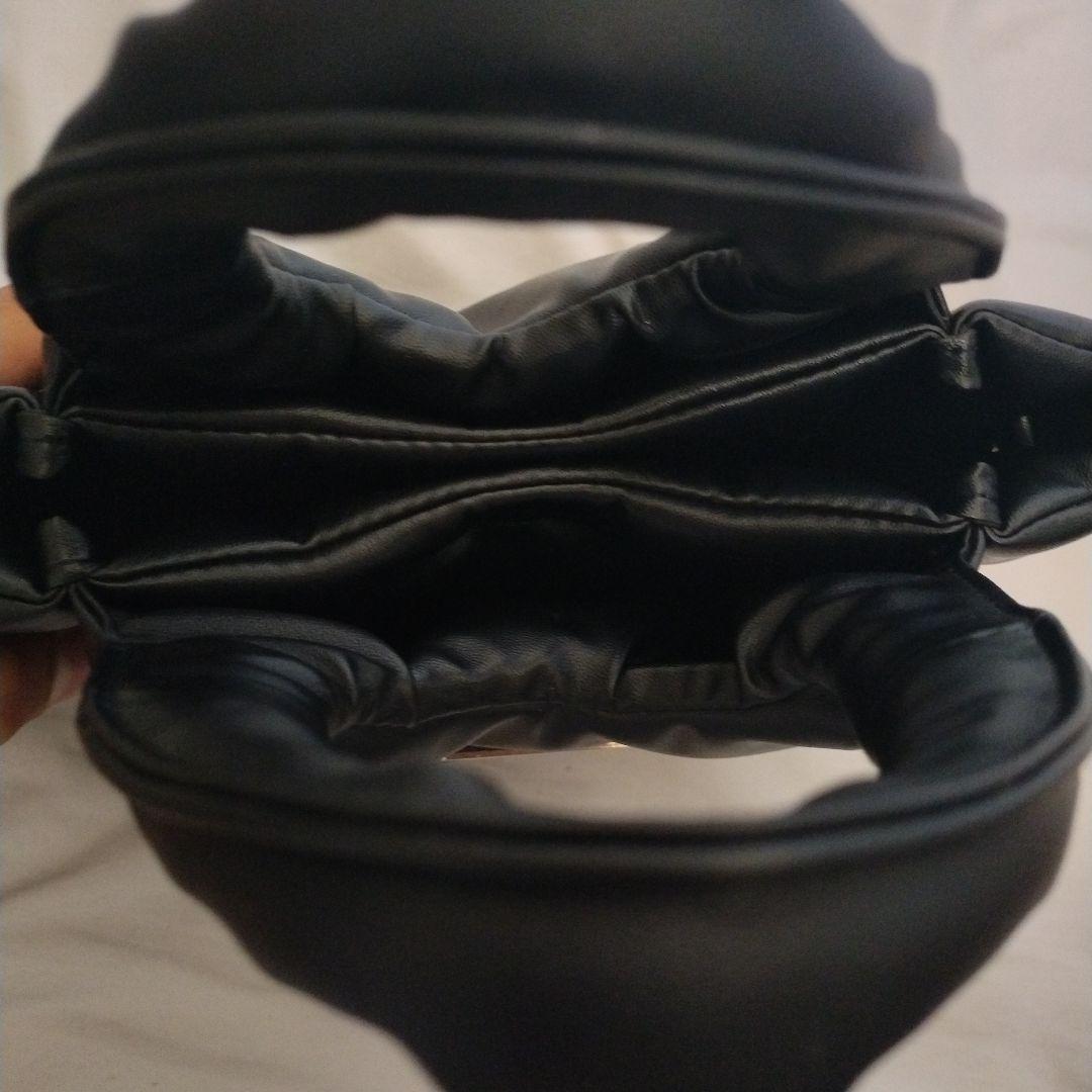 PRADA ブラック ハンドバッグ
