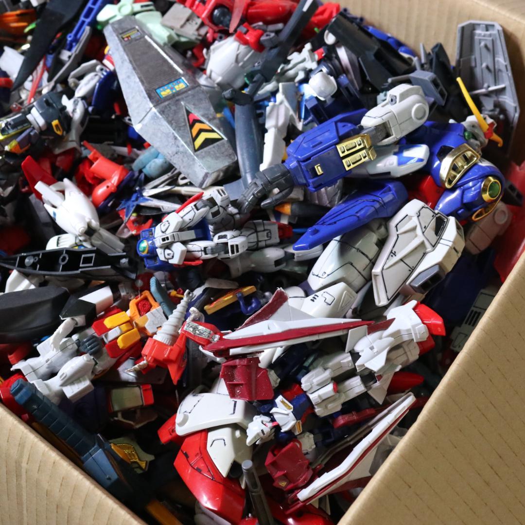 ガンプラ まとめ売り バラ不可 ガンプラ バラ パーツ 部品 7.8kg 大量まとめ売り 90年代 現状品