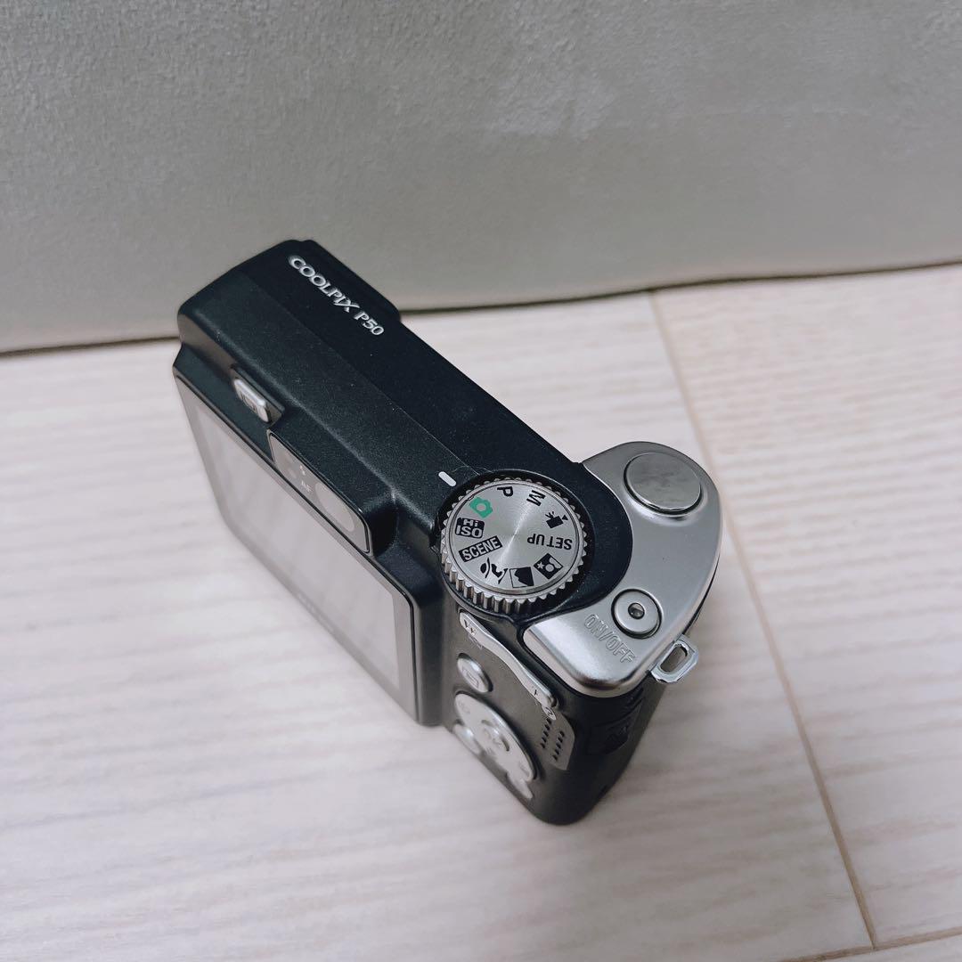 Nikon COOLPIX P50