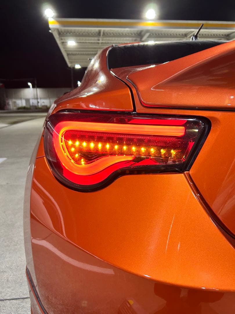 ヴァレンティテールランプ左右セット