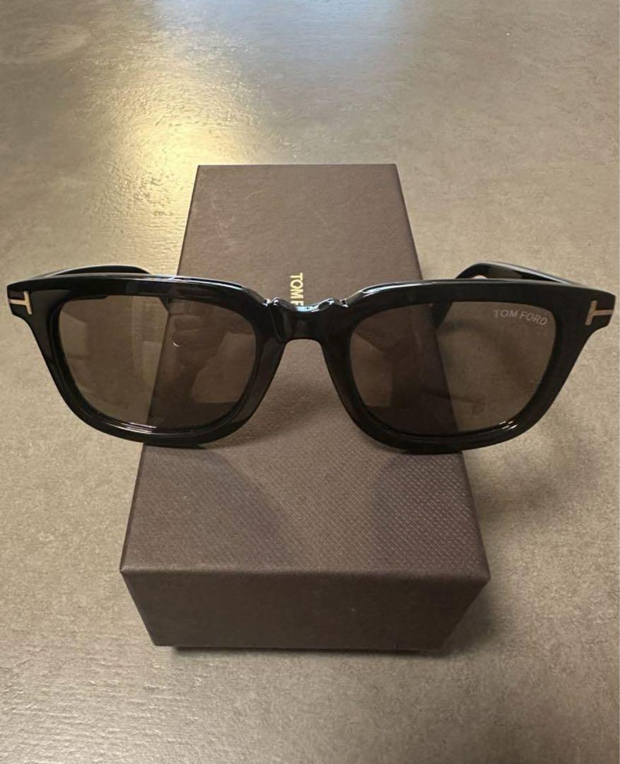【TOM FORDサングラス】 TF817 01E