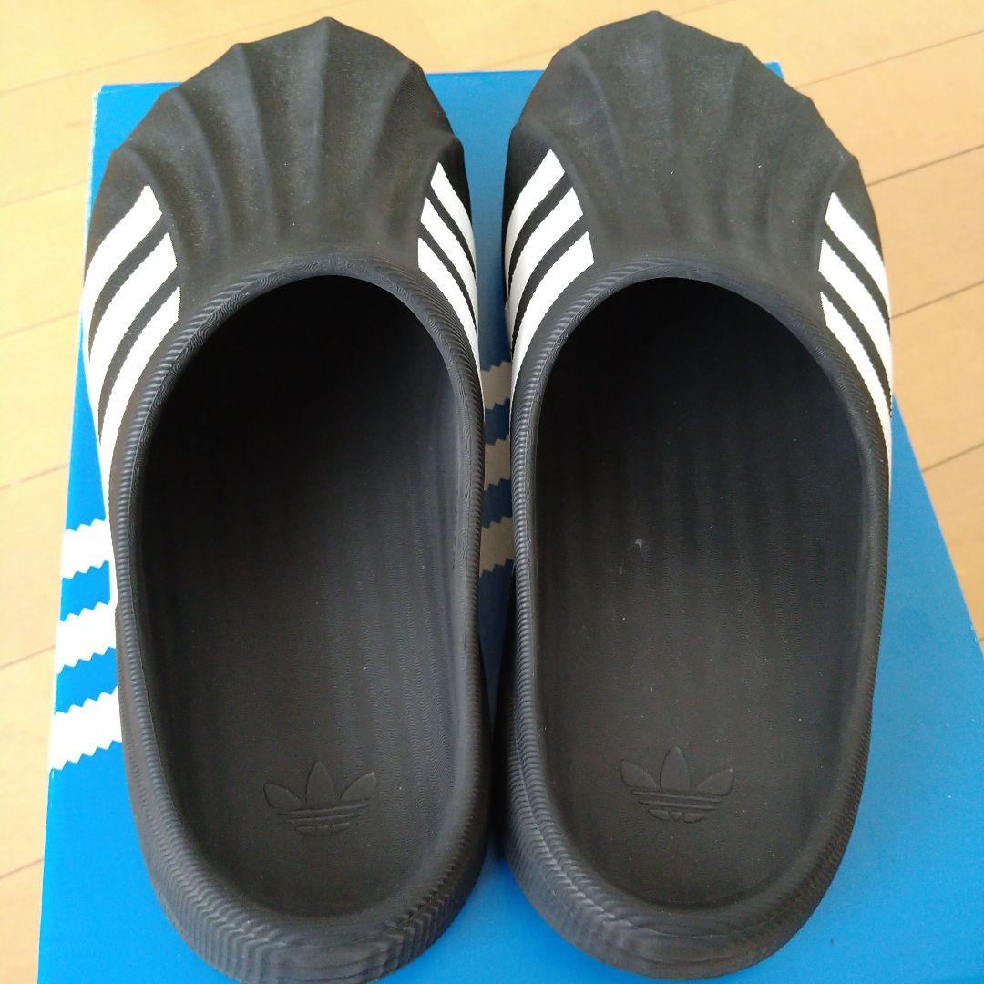 靴 adiFOM SST MULE