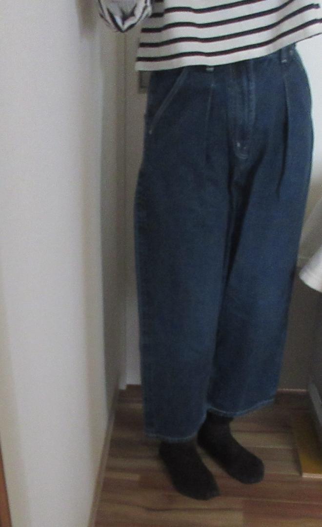 LAITERIE 　セルヴィッジデニム　ワイドタックパンツ　３６サイズ