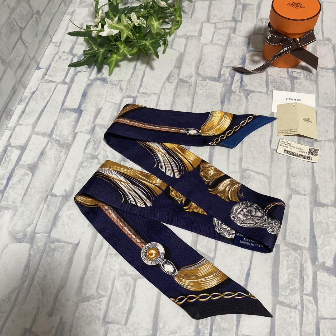 美品★エルメス ツイリー CAVALCADES ダークネイビー×ゴールド 羽飾り 画像6