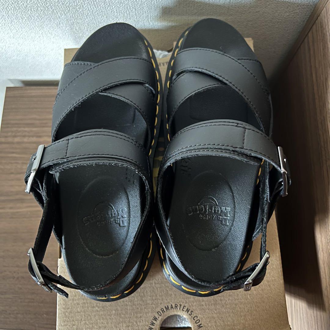 Dr.Martens ドクターマーチン クロスストラップ サンダル VOSSII