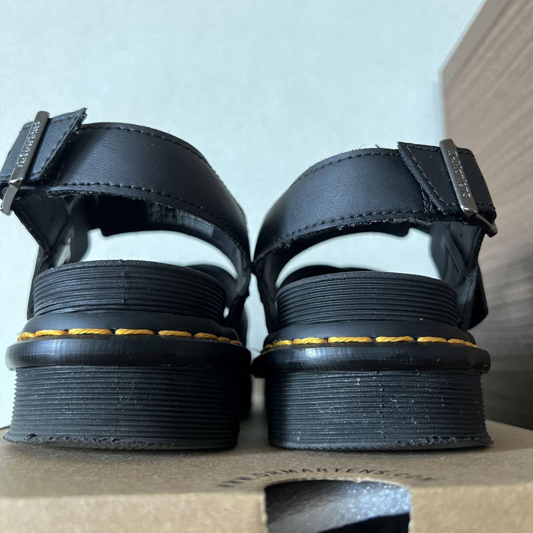 Dr.Martens ドクターマーチン クロスストラップ サンダル VOSSII
