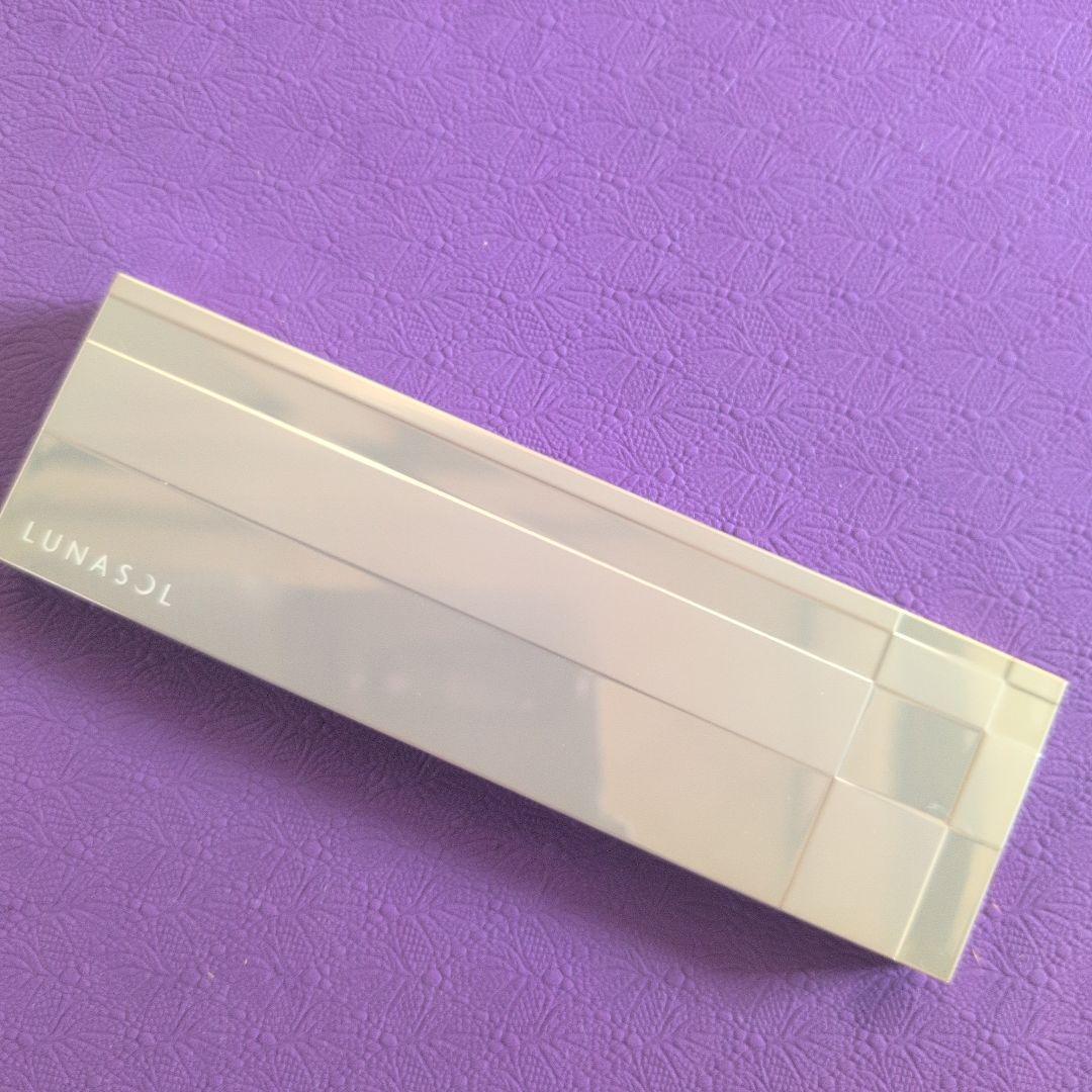未使用☆ルナソル ザ ベージュアイズ 01 Neutral Beige