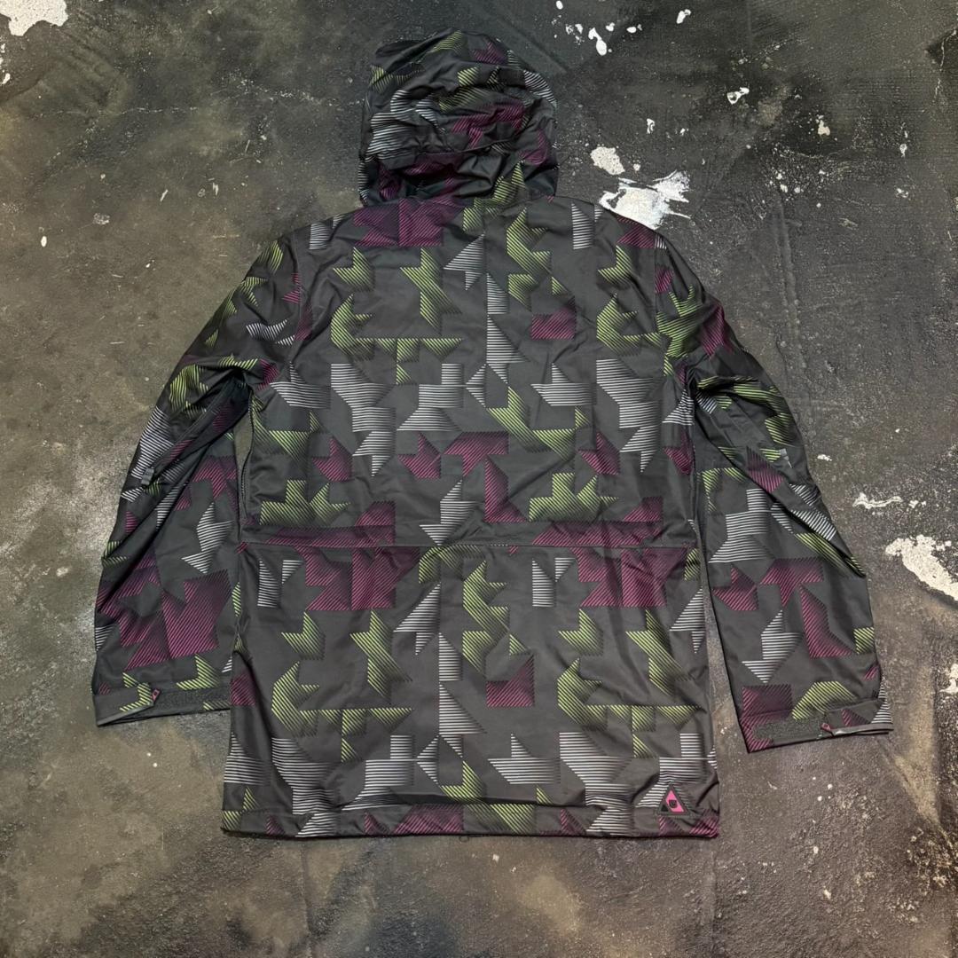総柄スノボジャケット