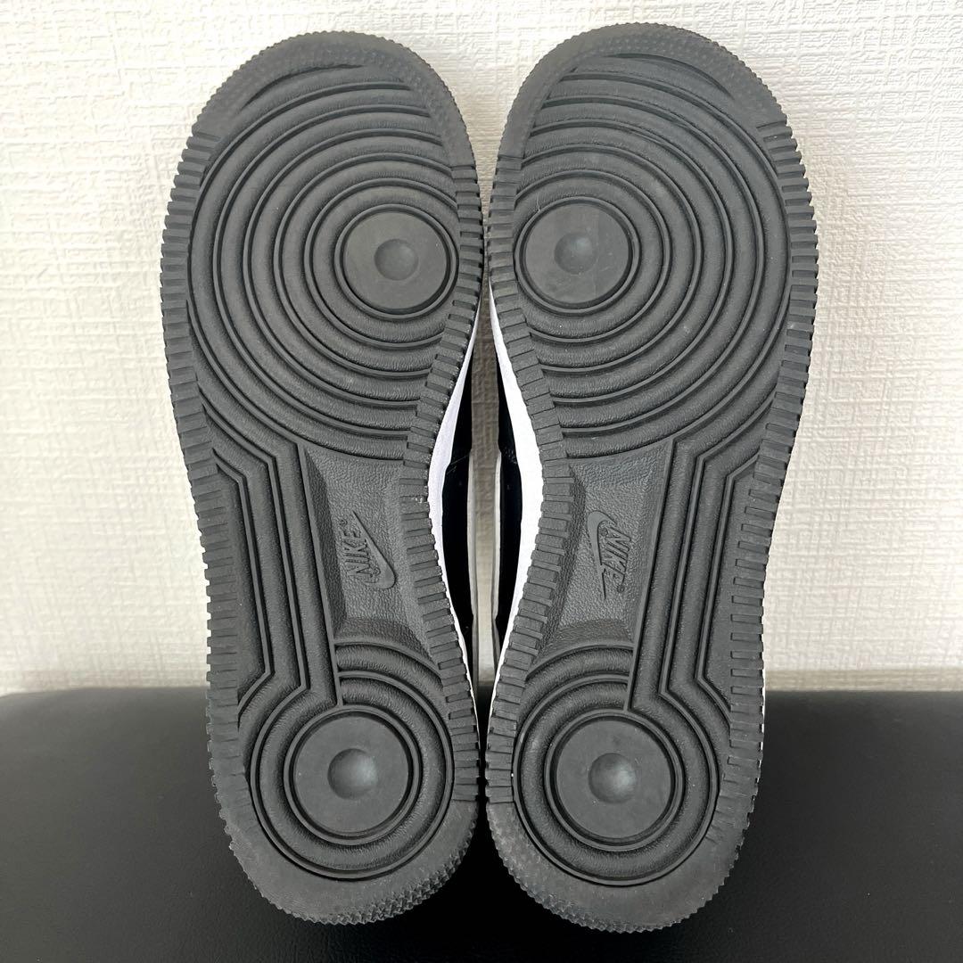 NIKE AIR FORCE 1 ‘07 LV8 DZ5070-010 30cm