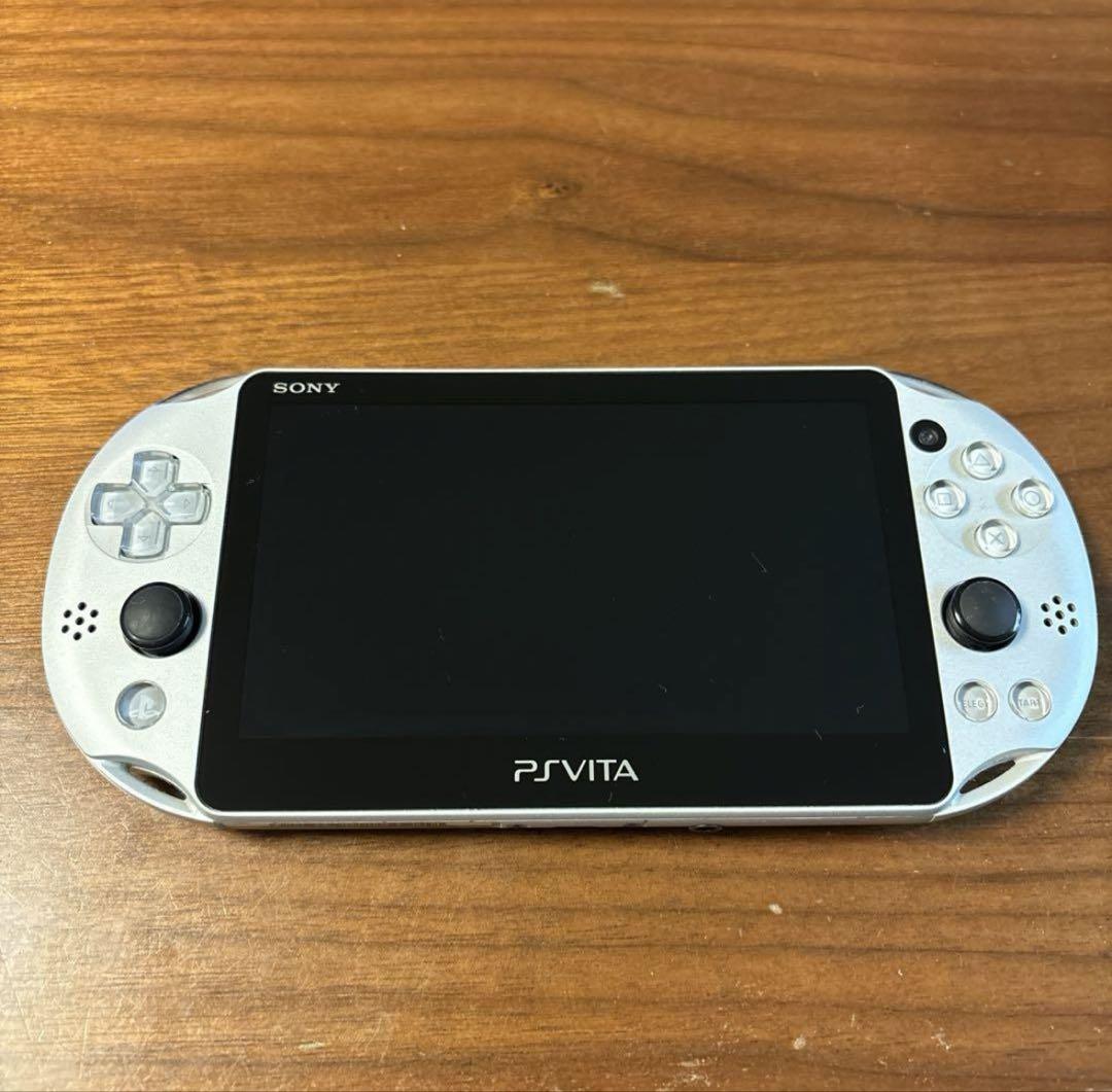 SONY - 良品中古 PCH-1000 PS VITA シルバー  M333 SONY PS Vita シルバー（SONY - 良品中古 PCH-1000 PS VITA