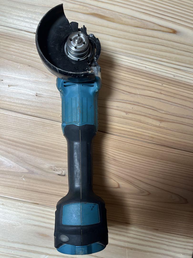 マキタ　makita GA404DN 18V 本体のみ 訳あり ジャンク扱い