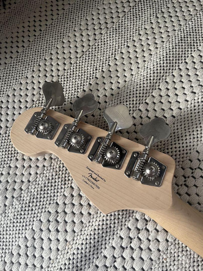 Squier by Fender スクワイヤーバイフェンダー エレキベース