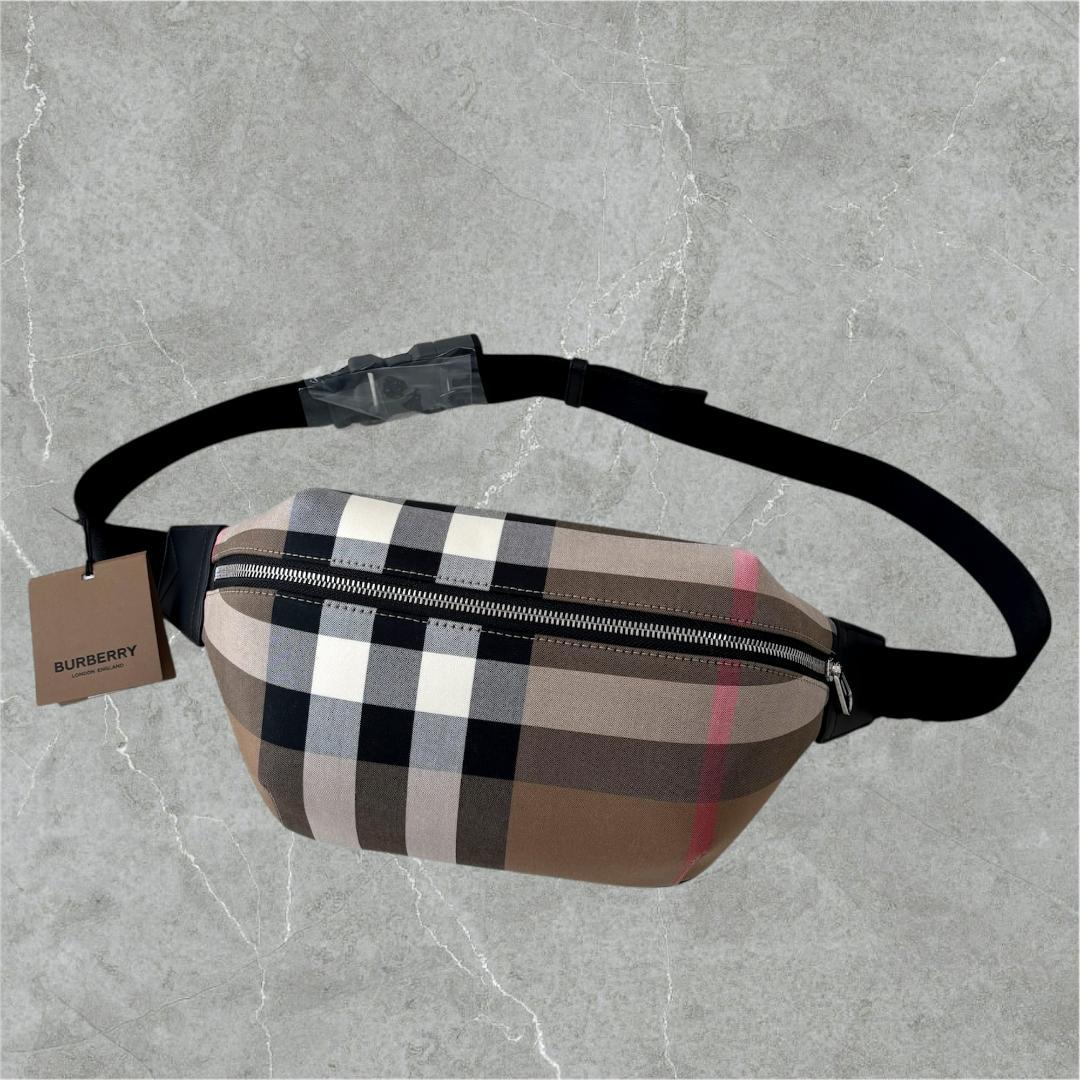BURBERRY チェック柄 ボディバッグ