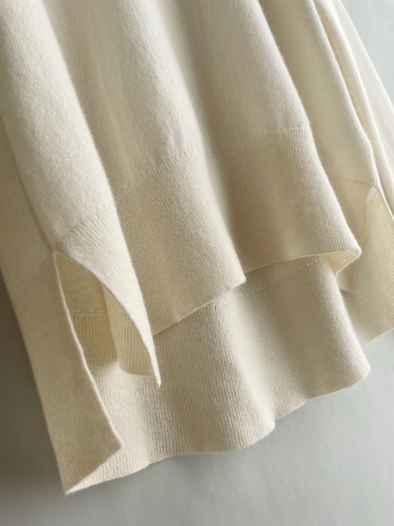 美品✨セオリー　カシミヤ 100% クルーネックニット　薄手　オフ白　スリット