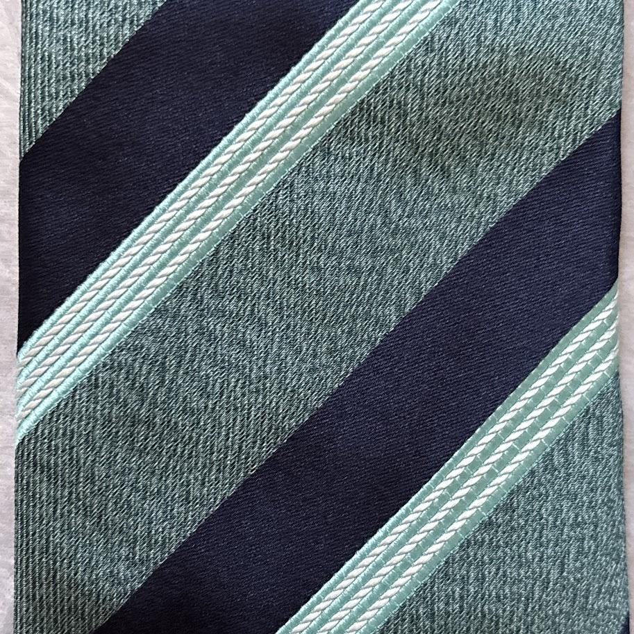 ISAIA★新品イザイア 自社製造セッテピエゲ仕様ネクタイ ダークグリーンドット ☆ セッテピエゲ ☆イザイア ISAIA☆ レジメンタルタイ