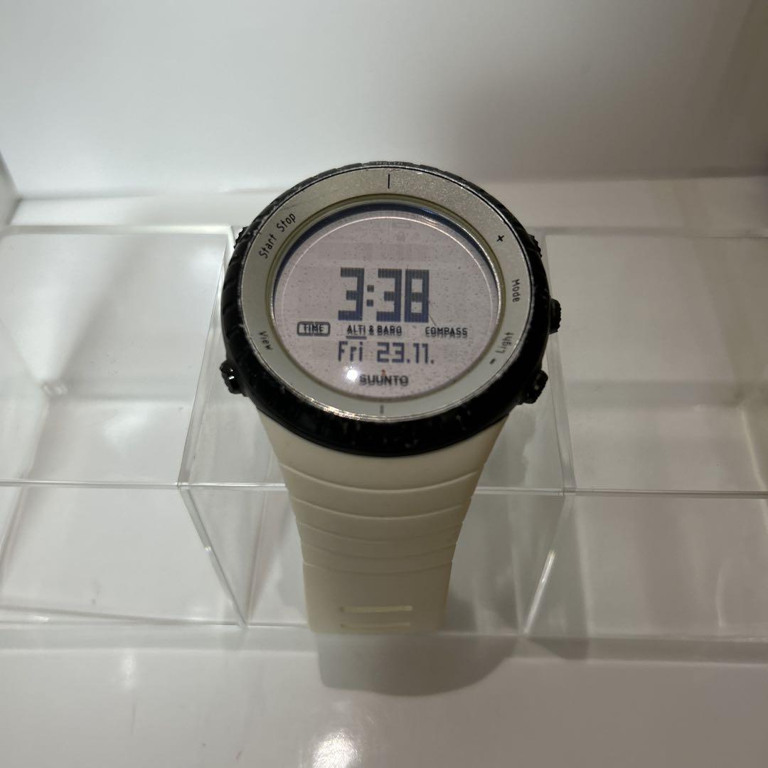 SUUNTO CORE PureWHITE 腕時計 スント コア　白